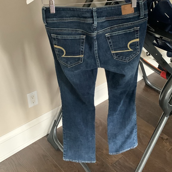 Women’s American Eagle Jeans - Picture 6 of 9